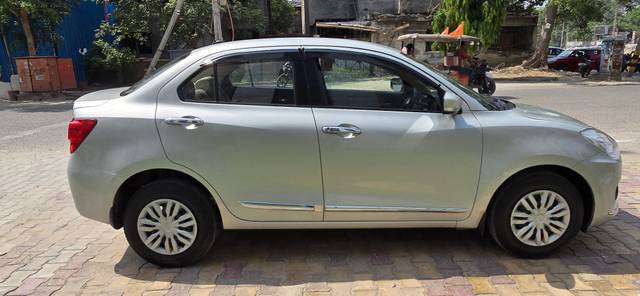 https://images10.gaadi.com/usedcar_image/4584605/original/ad606a65b570251563225b86f76686f3.jpg?imwidth=6401