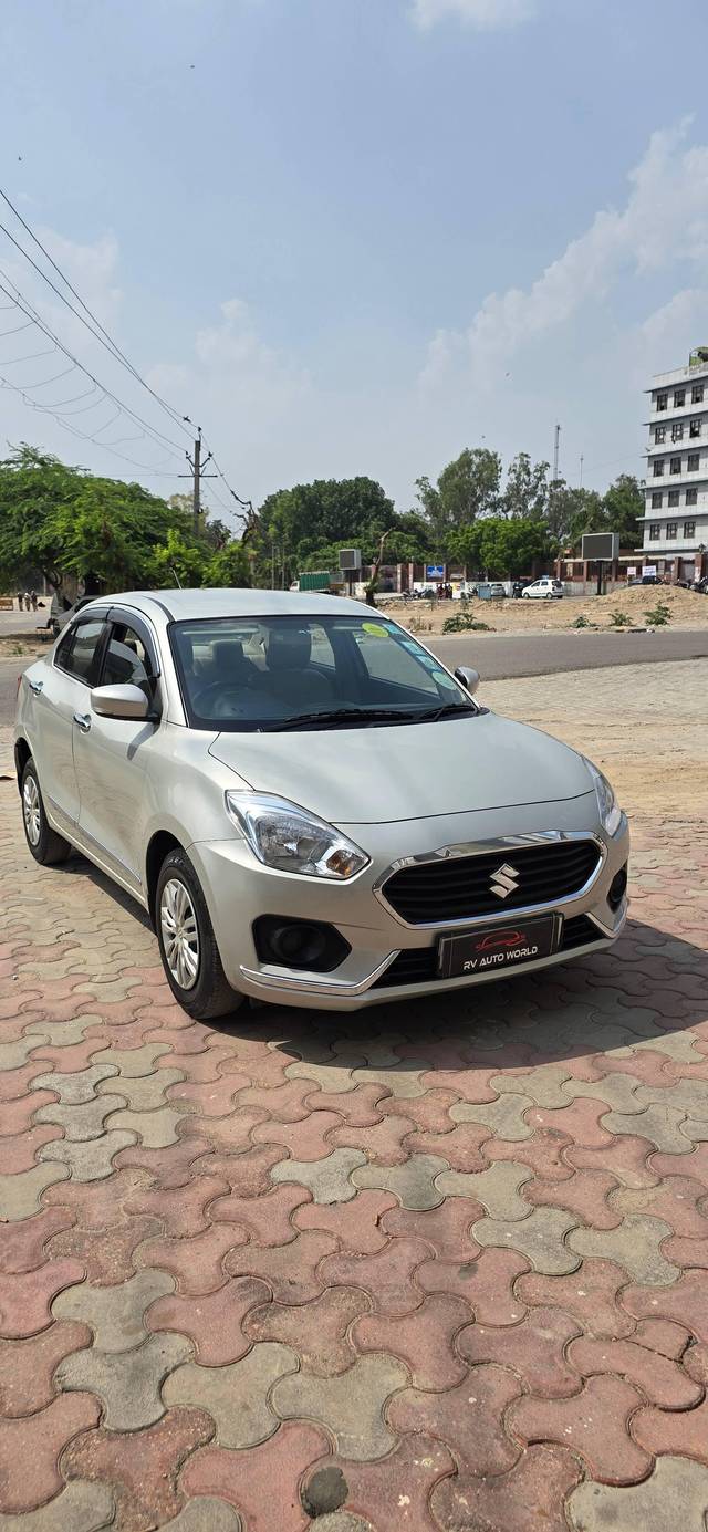 https://images10.gaadi.com/usedcar_image/4584605/original/processed_a58cea5960ed5d06999a3744d8303cee.jpg?imwidth=6400