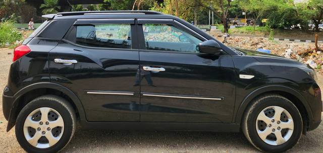 https://images10.gaadi.com/usedcar_image/4584608/original/6683cd330ec95bd8214628dd9dab39b6.jpg?imwidth=6402