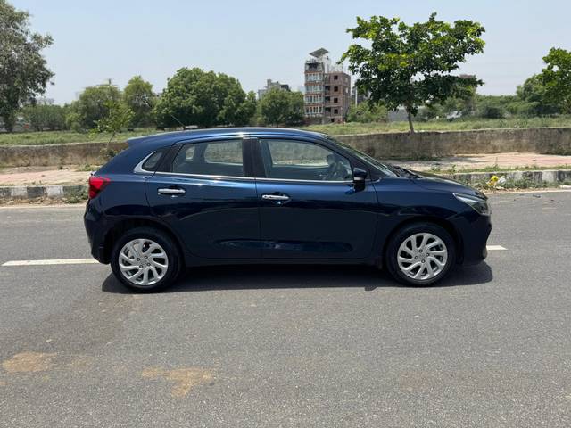 https://images10.gaadi.com/usedcar_image/4584611/original/b49e470b0609f29e33d304cd56a37c05.jpg?imwidth=6401