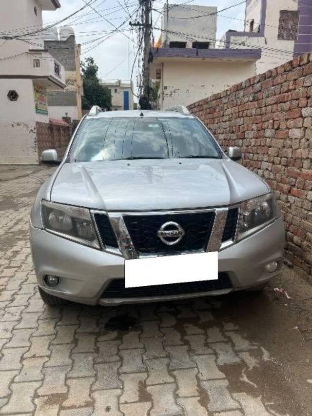 https://images10.gaadi.com/usedcar_image/4584618/original/processed_c9f271e8-1365-449d-930a-897e59dab406.jpeg?imwidth=6402