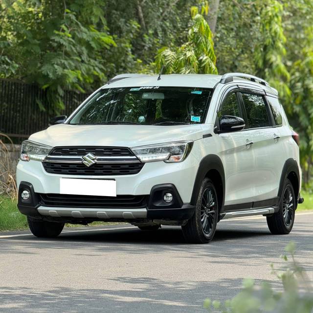 https://images10.gaadi.com/usedcar_image/4584622/original/processed_419dfc1effadd6a20b088bdbf79f607f.jpg?imwidth=6400