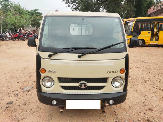 https://images10.gaadi.com/usedcar_image/4584632/original/processed_0318387dbde989a3b3d69a42d210269e.jpg?imwidth=6400