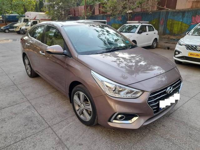https://images10.gaadi.com/usedcar_image/4584652/original/processed_acda86666b811a97674119c97c45bfef.jpeg?imwidth=6400