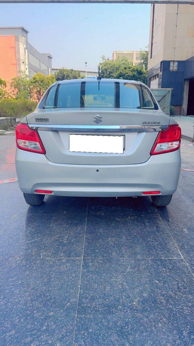 https://images10.gaadi.com/usedcar_image/4584663/original/processed_325dc7ecc2abdb3fad10dbcc31974b60.jpg?imwidth=6401