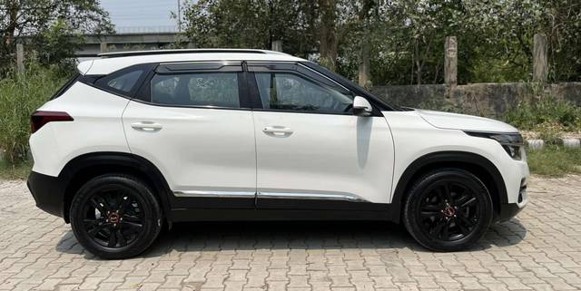 https://images10.gaadi.com/usedcar_image/4584666/original/d0b691072cdb9ec1b8a86b853282c762.jpg?imwidth=6401