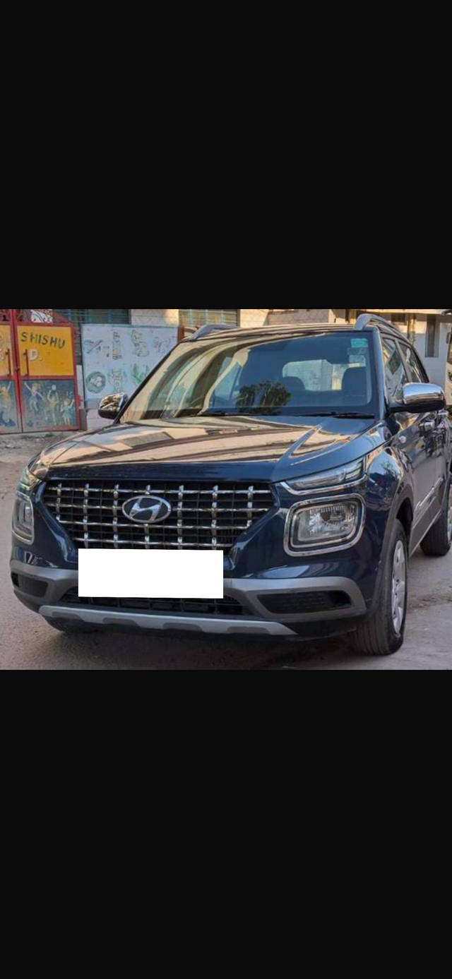 https://images10.gaadi.com/usedcar_image/4584668/original/processed_a745c262-b5b1-4e16-924d-e0af26c8d423.png?imwidth=6400