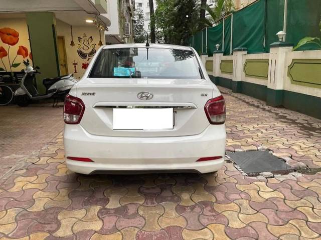 https://images10.gaadi.com/usedcar_image/4584671/original/processed_1b9f2994-a190-4c2f-9740-3936501a6dc7.jpeg?imwidth=6402