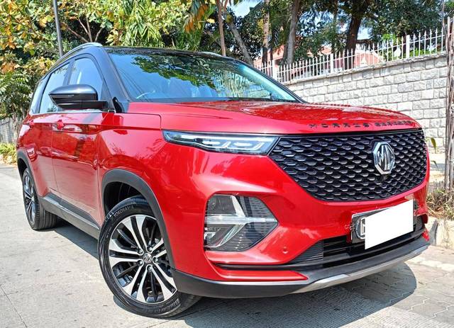 https://images10.gaadi.com/usedcar_image/4584683/original/processed_2bde690265fbf3fa74cb1c72aa1e5631.jpg?imwidth=6400