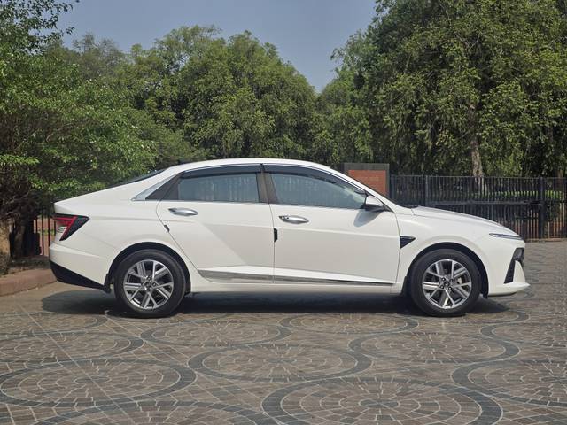 https://images10.gaadi.com/usedcar_image/4584684/original/processed_baa2ac1dd06faded665ee40eb8a23658.jpg?imwidth=6401