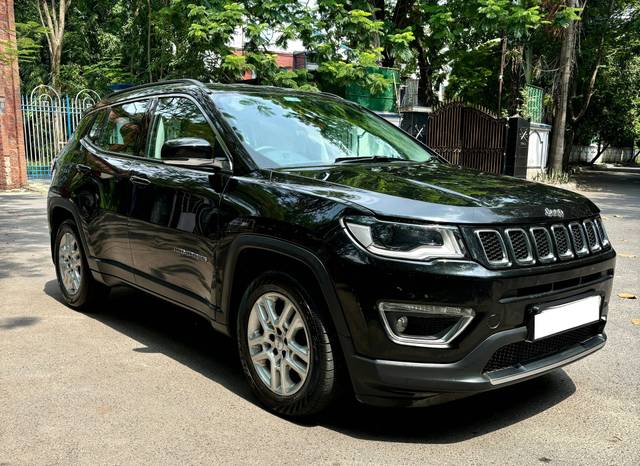 https://images10.gaadi.com/usedcar_image/4584689/original/processed_d974a516-14ef-4ea6-9873-077126cb61f0.jpg?imwidth=6400