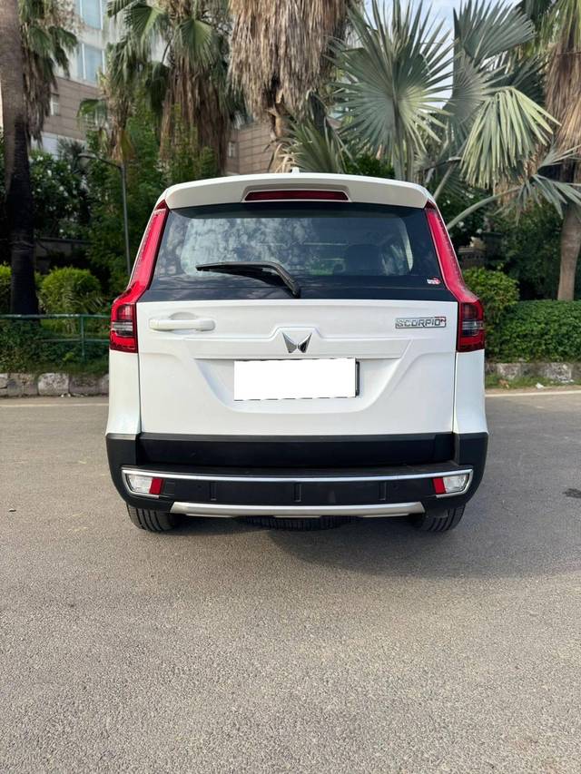 https://images10.gaadi.com/usedcar_image/4584691/original/processed_3f4177a620028e085abd460a74ba9369.jpg?imwidth=6401