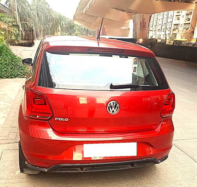 https://images10.gaadi.com/usedcar_image/4584692/original/processed_6db71f710a6769798e5944cb6a484a43.jpeg?imwidth=6402