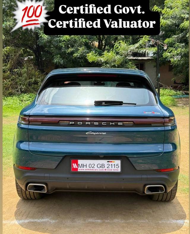 https://images10.gaadi.com/usedcar_image/4584765/original/processed_e3bfff39664fe5dd126b1367c29b5992.jpeg?imwidth=6402