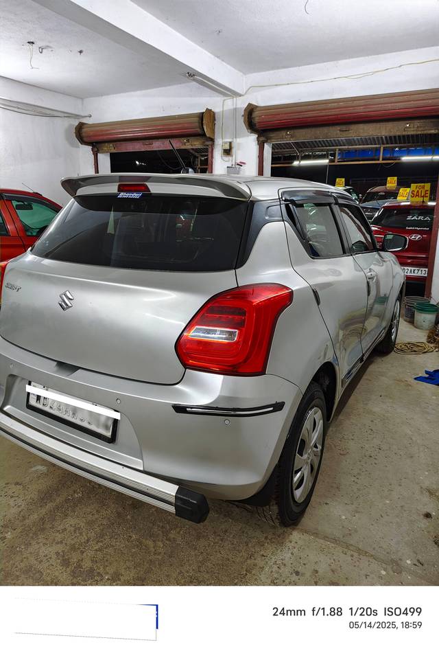 https://images10.gaadi.com/usedcar_image/4584775/original/processed_be89a6a85e40b323975dc5029d7f476e.jpg?imwidth=6401