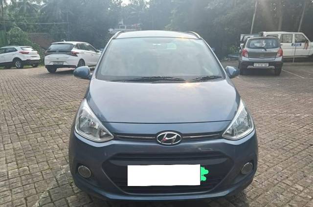 https://images10.gaadi.com/usedcar_image/4584779/original/processed_02b22fb8-889d-4fdd-8428-2cac61426fac.jpeg?imwidth=6400