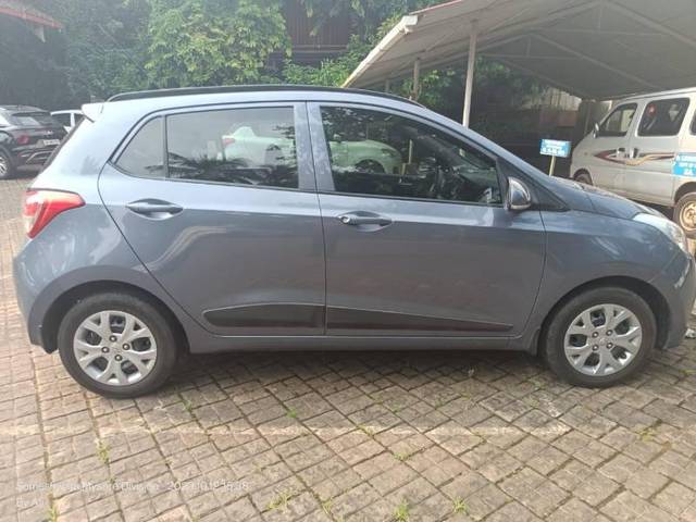 https://images10.gaadi.com/usedcar_image/4584779/original/processed_3f2aafa6-d97f-43fa-926e-98b6cfac3807.jpeg?imwidth=6401