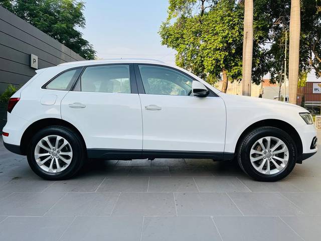 https://images10.gaadi.com/usedcar_image/4584781/original/processed_055b6fe69b728a60785fd21132d45364.jpeg?imwidth=6401