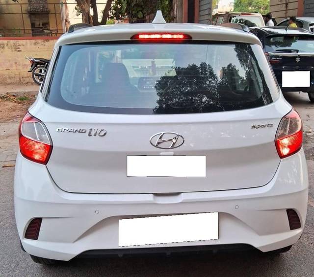 https://images10.gaadi.com/usedcar_image/4584796/original/processed_0f72d568ea2b4e77b12d44c9c020e5f0.jpg?imwidth=6402