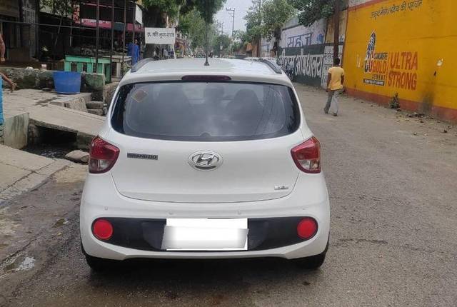 https://images10.gaadi.com/usedcar_image/4584797/original/processed_processed_752f8c2d-1612-46d1-8a49-fda193c465c0.jpg?imwidth=6401
