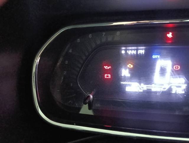 https://images10.gaadi.com/usedcar_image/4584800/original/7852de4ce8119f696c3baba614f9975c.jpg?imwidth=6402