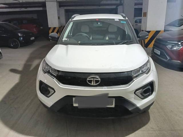 https://images10.gaadi.com/usedcar_image/4584800/original/processed_0cf69eefbbc9bf11ff6fca0bce523912.jpg?imwidth=6401