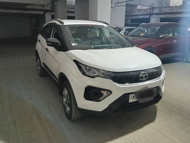 https://images10.gaadi.com/usedcar_image/4584800/original/processed_ae3574006366b6bc23067ff9ac644d6a.jpg?imwidth=6400