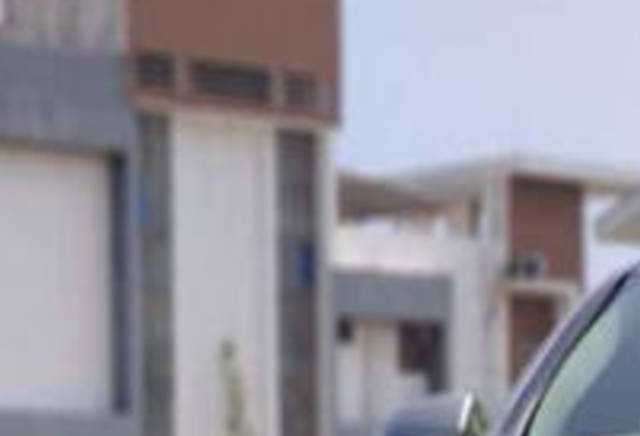 https://images10.gaadi.com/usedcar_image/4584803/original/processed_613bac9b19e1efdc1fec6cabb1ef78cc.png?imwidth=6402