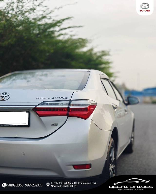 https://images10.gaadi.com/usedcar_image/4584813/original/processed_12758787b0950be7d9660ffe772d9c80.jpeg?imwidth=6402