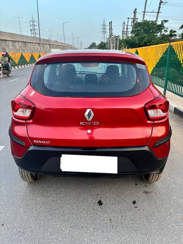 https://images10.gaadi.com/usedcar_image/4584826/original/processed_ab1416c7-55bf-4d17-ba99-f408ba9c849c.jpg?imwidth=6401