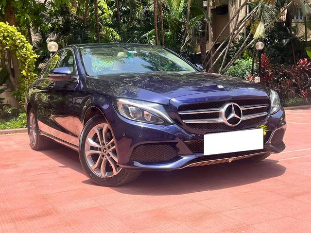 https://images10.gaadi.com/usedcar_image/4584833/original/processed_5f8372f315435a451d01bc16d4369bdf.jpeg?imwidth=6400