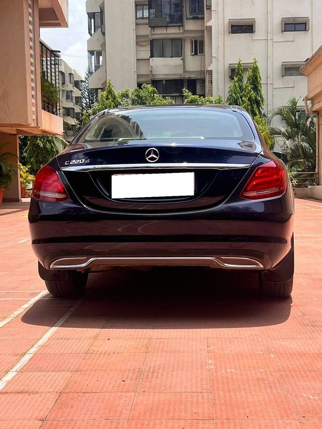 https://images10.gaadi.com/usedcar_image/4584833/original/processed_796ea32e31533f462058c0f64a6236df.jpeg?imwidth=6402