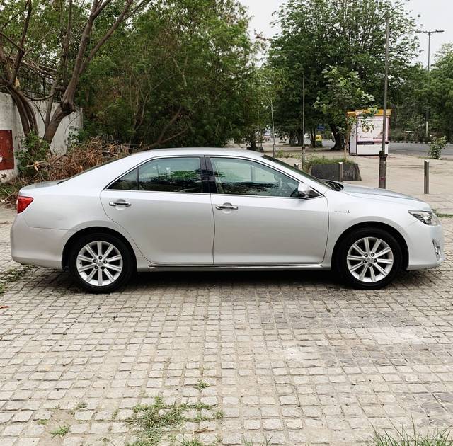 https://images10.gaadi.com/usedcar_image/4584836/original/9c7f43106cb0bbd129e449427cf5ead0.jpg?imwidth=6401