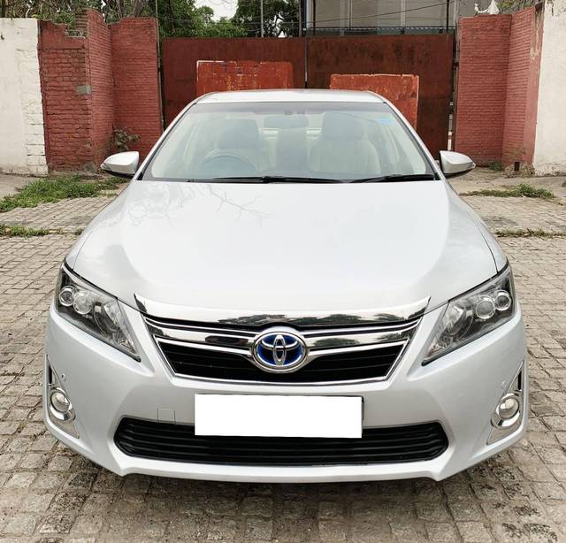 https://images10.gaadi.com/usedcar_image/4584836/original/processed_7619d047fe99a3c90e6e5197dd68265f.jpg?imwidth=6400