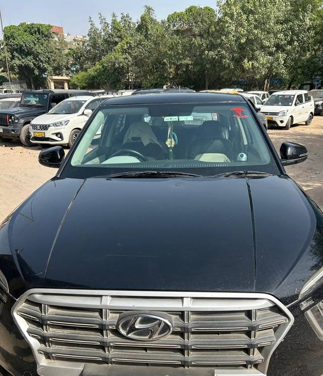 https://images10.gaadi.com/usedcar_image/4584871/original/processed_cb1ca352-4177-477d-8427-be50bb7349cb.jpg?imwidth=6400