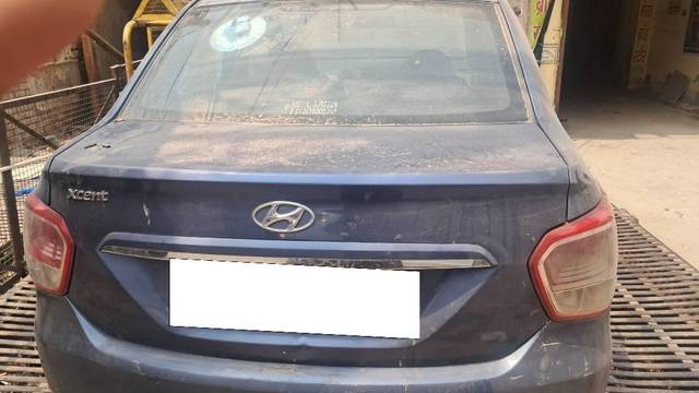 https://images10.gaadi.com/usedcar_image/4584881/original/processed_9dfc65b4-278f-4b86-b357-0f5067c34d61.jpg?imwidth=6402