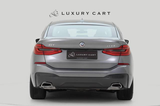 https://images10.gaadi.com/usedcar_image/4584885/original/processed_872739c86af1eec42bcafb9db45ed772.jpg?imwidth=6402