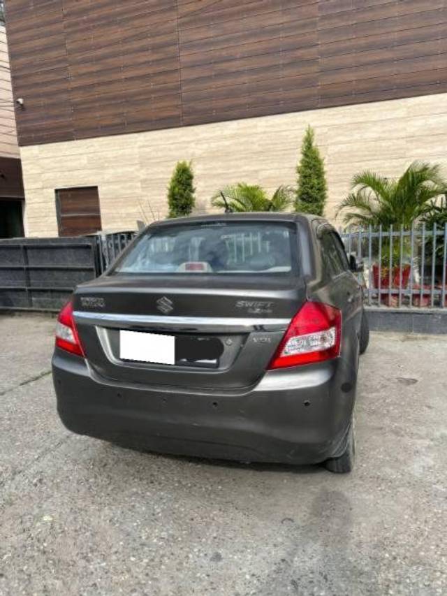 https://images10.gaadi.com/usedcar_image/4584899/original/processed_b68cba27-83ed-4689-baa6-8b95658046c9.jpg?imwidth=6401