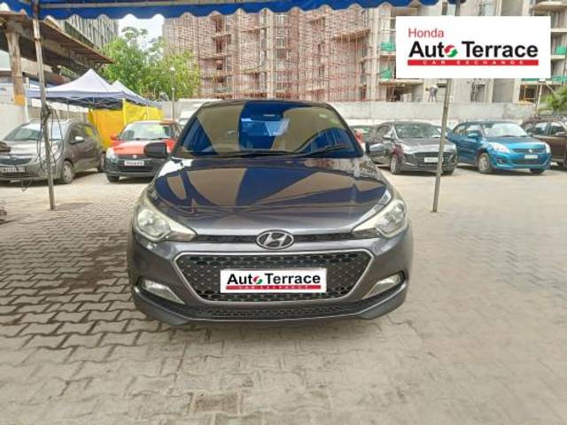https://images10.gaadi.com/usedcar_image/4584908/original/5a07777c8b414c183a5be2fc8c614e73.jpeg?imwidth=6400