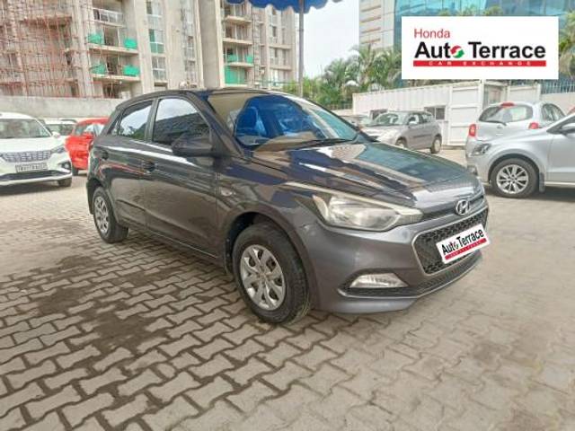 https://images10.gaadi.com/usedcar_image/4584908/original/a8d6d14f135b85818ea2cac138f798b3.jpeg?imwidth=6400