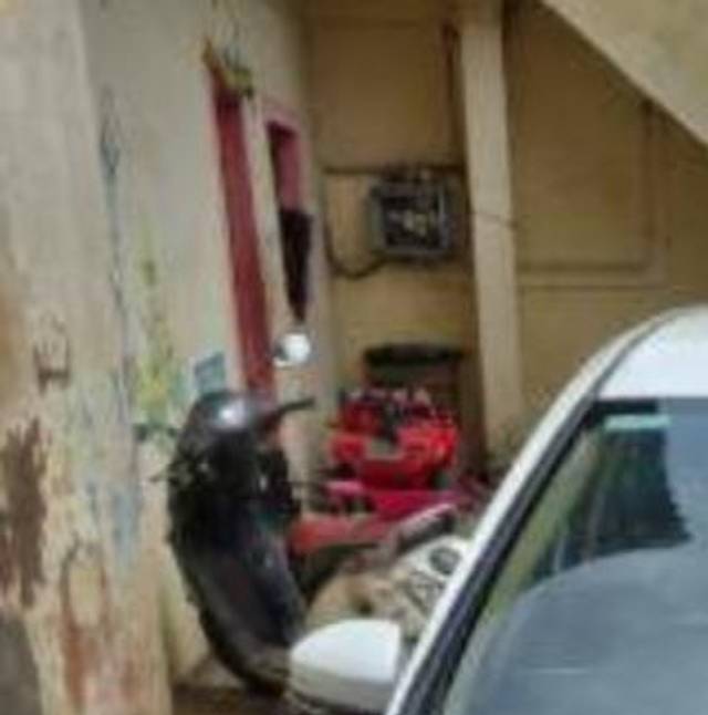 https://images10.gaadi.com/usedcar_image/4584912/original/processed_processed_3fb1d86f-abcc-4d13-90b9-75804f5d59d3.jpg?imwidth=6402