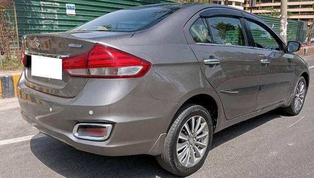 https://images10.gaadi.com/usedcar_image/4584916/original/processed_346bee3f38c4fe0973b657e1c1386ff6.jpg?imwidth=6402