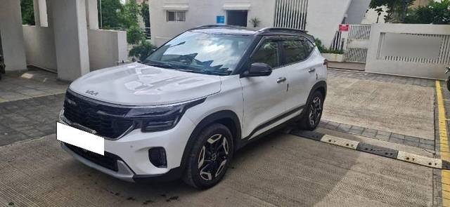 https://images10.gaadi.com/usedcar_image/4584922/original/processed_f164dd55-a862-44fb-9a18-6117a5f6af25.jpg?imwidth=6402