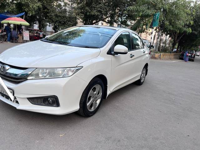 https://images10.gaadi.com/usedcar_image/4584923/original/processed_79899b2cd17c2d68a1fa19f27e52c731.jpg?imwidth=6400