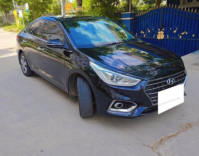 https://images10.gaadi.com/usedcar_image/4584927/original/processed_6c926a2302220fc1403fc7f1501ebd5a.jpg?imwidth=6400