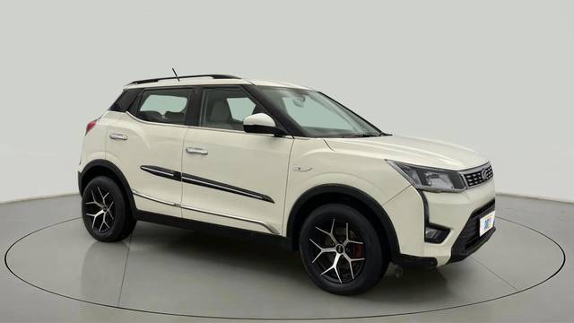 https://images10.gaadi.com/usedcar_image/4584944/original/958f07ab69dbc35f8aa898ce17b93b75.jpg?imwidth=6400
