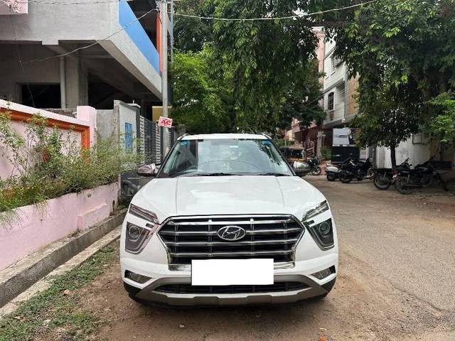 https://images10.gaadi.com/usedcar_image/4584961/original/processed_297ff07c-0682-454a-b9a0-064aff01afff.jpeg?imwidth=6402