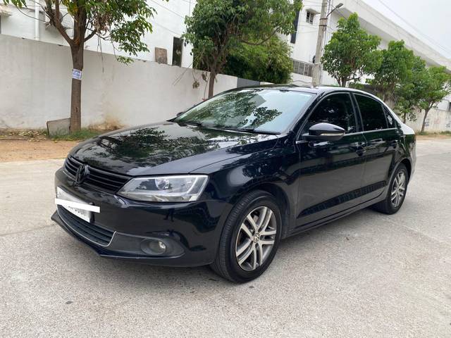 https://images10.gaadi.com/usedcar_image/4584962/original/processed_3f56d37dc7ab7303f778c101d7a4e9f9.jpg?imwidth=6402