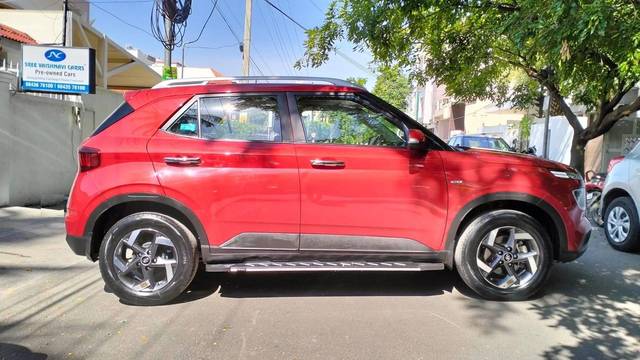 https://images10.gaadi.com/usedcar_image/4584970/original/processed_46e1a1d679924be32fe50e508238bb6f.jpg?imwidth=6401