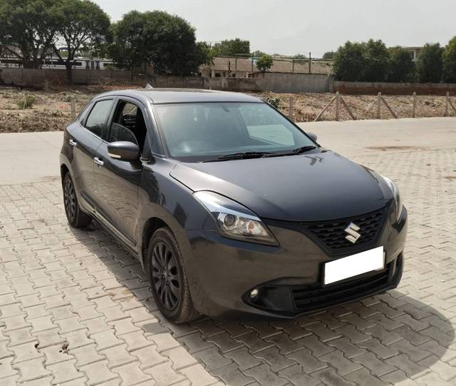 https://images10.gaadi.com/usedcar_image/4584975/original/processed_28418be6186dc44426d016470b69d769.jpg?imwidth=6402